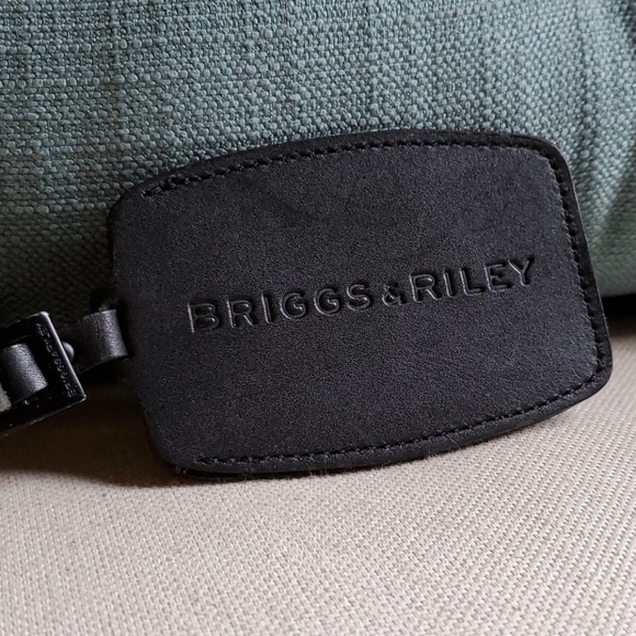 Briggs & Riley Bag Tag,Black,Leather, Concealed ID